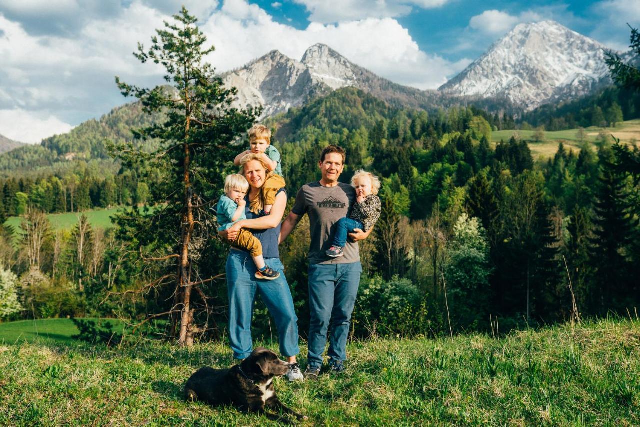 Haus Peter Bed & Breakfast Latschach ober dem Faakersee Exterior foto